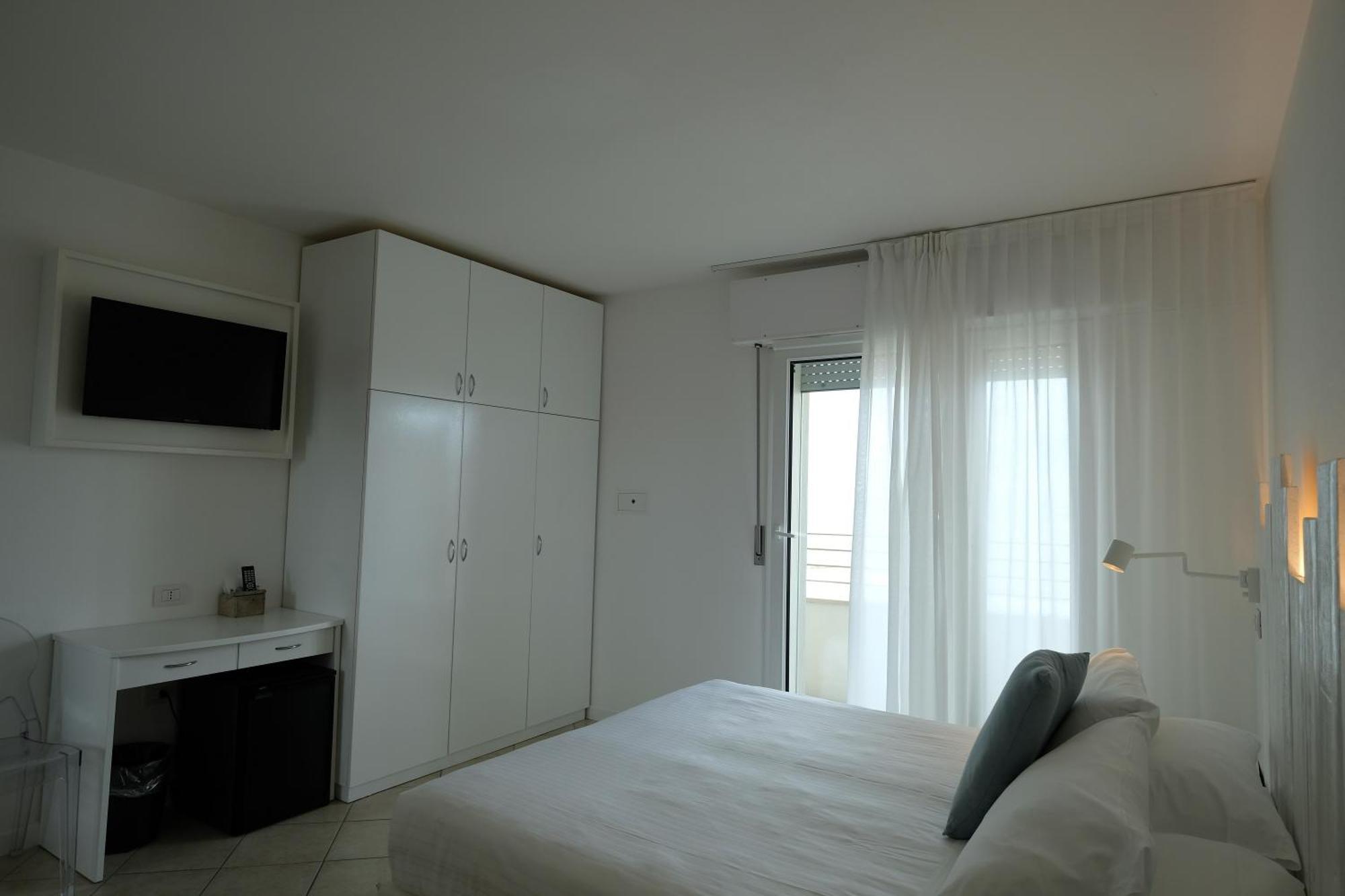Hotel Solemare ميلانو ماريتيما المظهر الخارجي الصورة