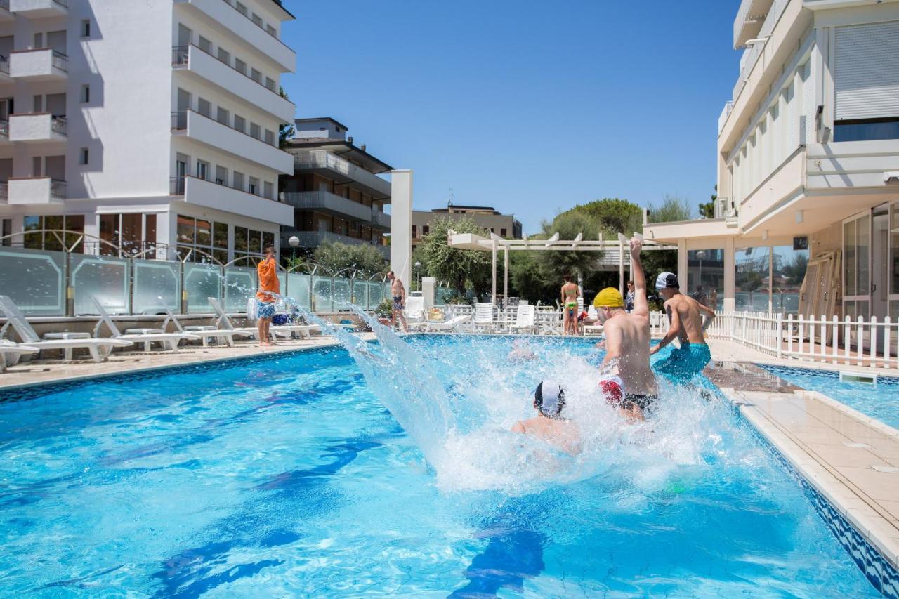 Hotel Solemare ميلانو ماريتيما المظهر الخارجي الصورة
